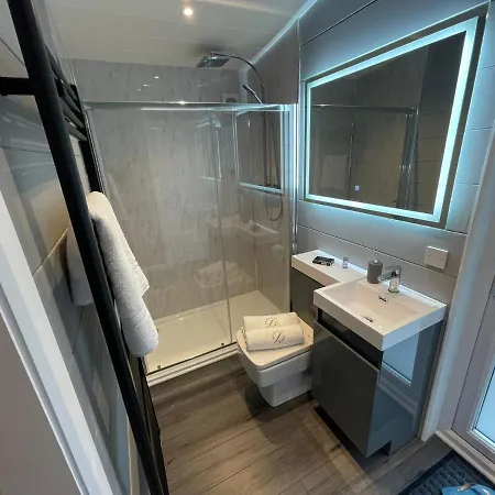 P56 - Studio Pod With Hot Tub Bethesda Exterior photo